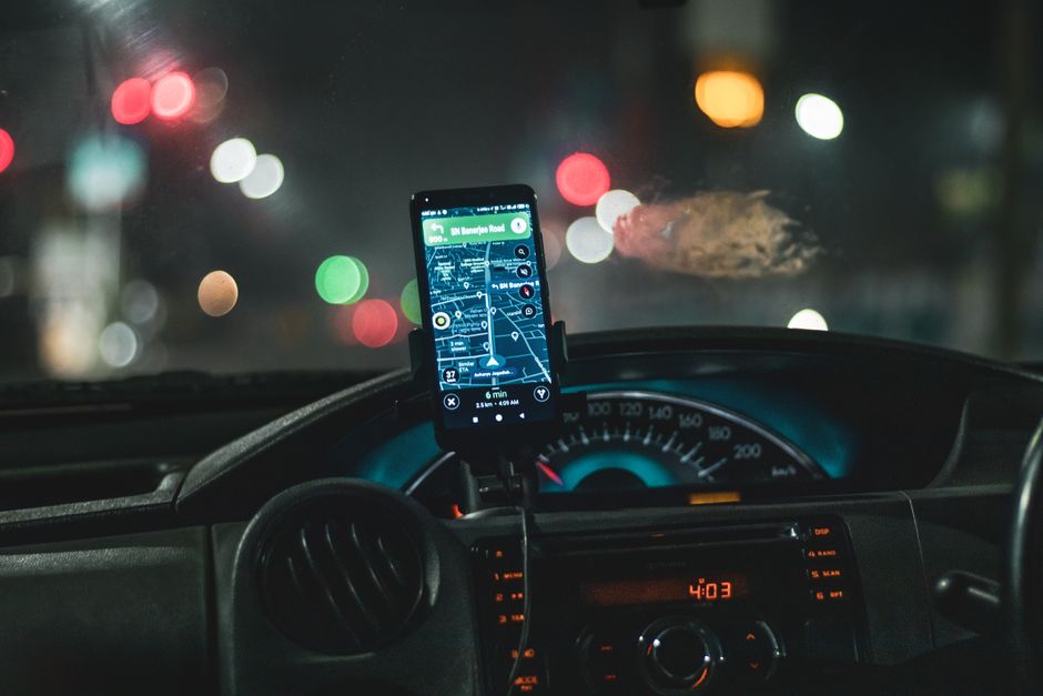 TMAP·네이버지도 운전점수 확인 화면을 비교하는 이미지